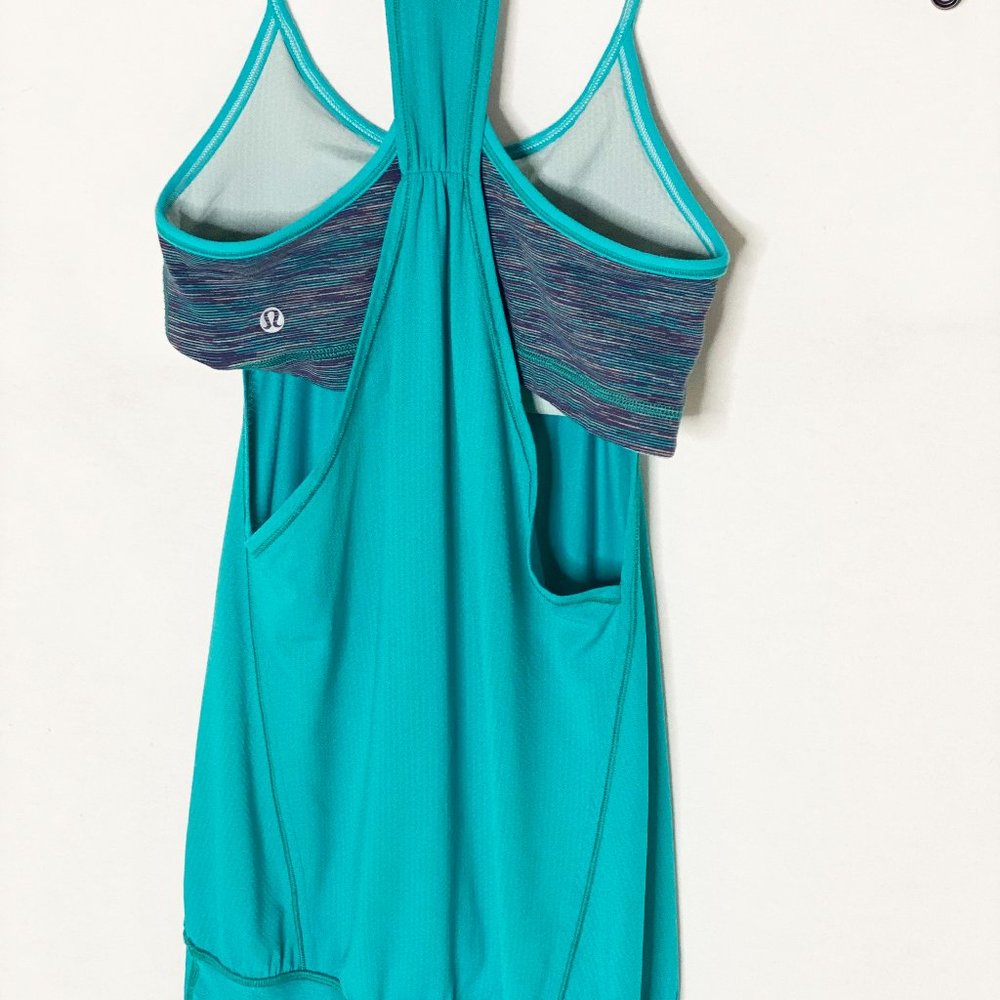 Lululemon Athletica Tank Top with Sports Bra Size 4